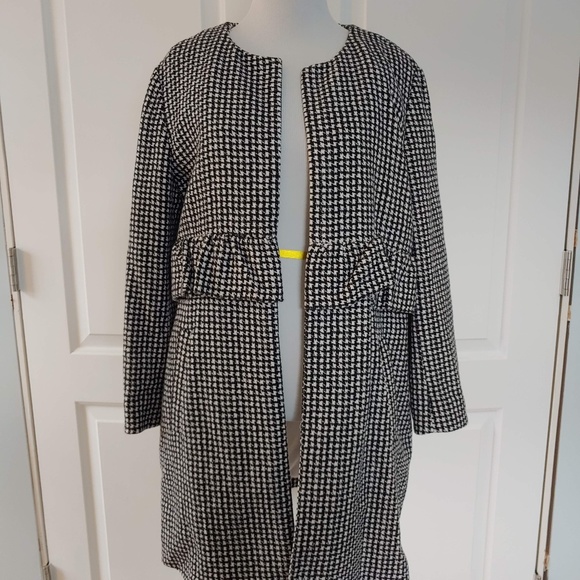 Black Mono Ruffle Coat - Picture 4 of 6